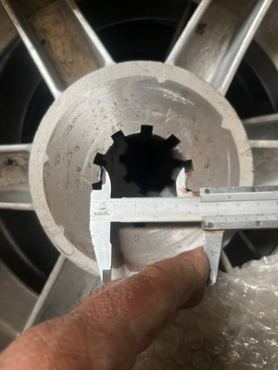 ហ្វាំងម៉ូទ័រ CD1x10T