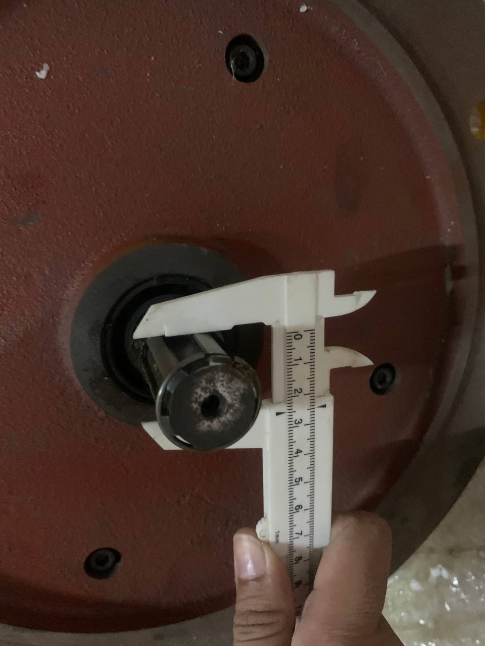 ម៉ូទ័រ​ជេីងរត់20 ton